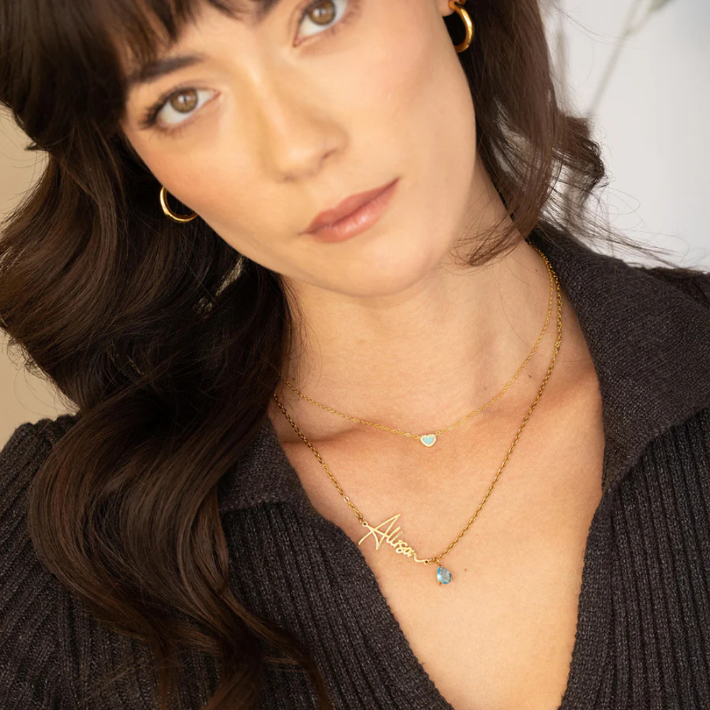 Livia – Zlatna ogrlica s tirkiznim privjeskom